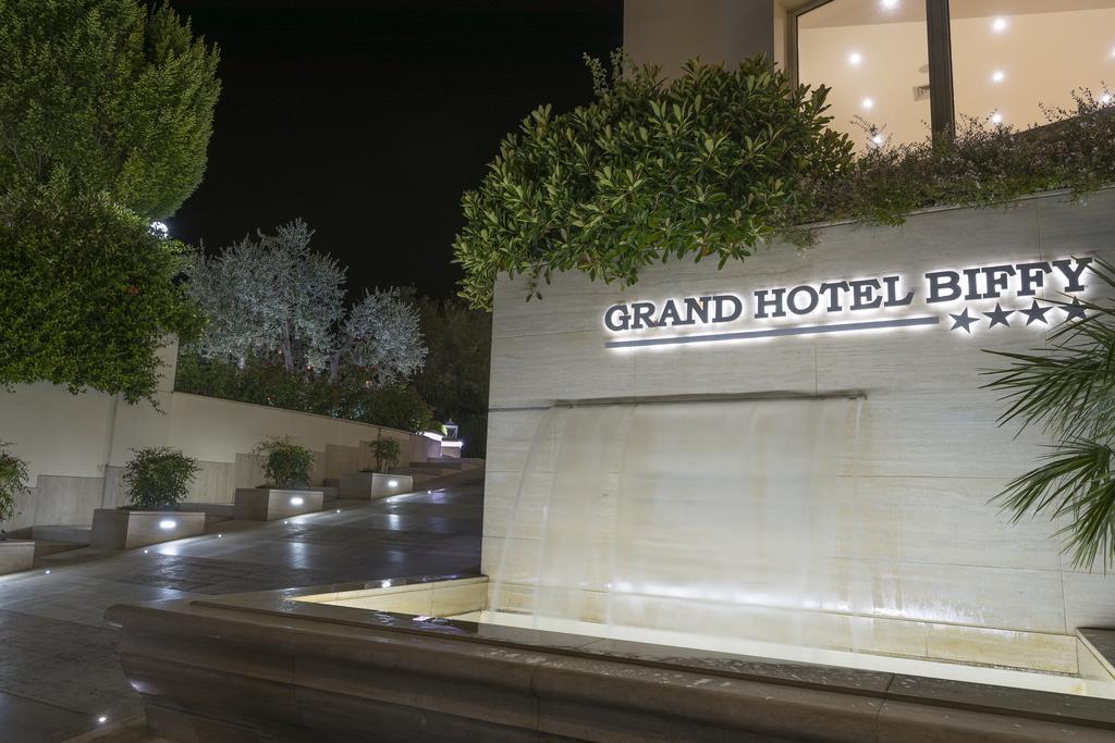 Grand Hotel Biffy アリアーノ・イルピーノ エクステリア 写真